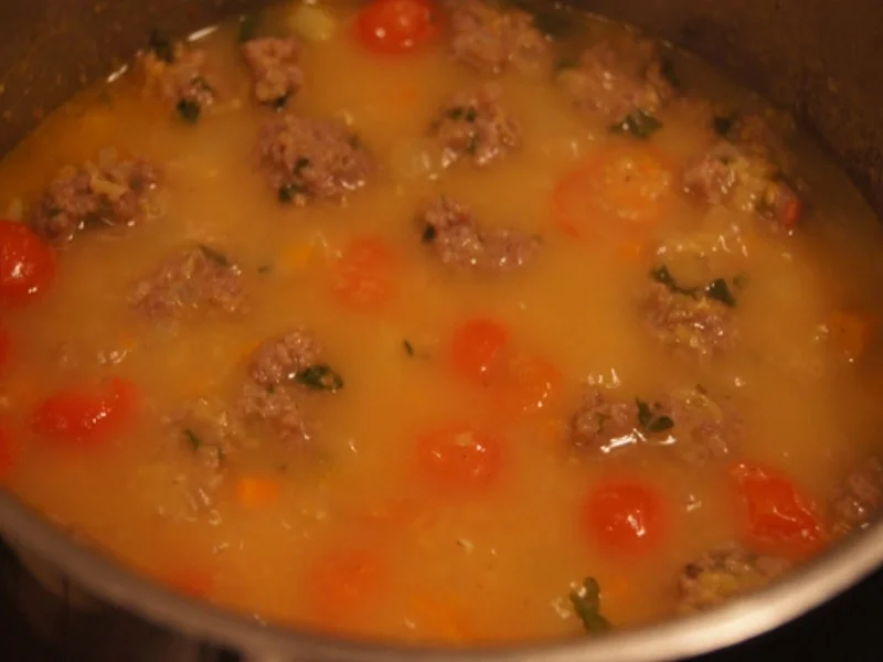 Rezept: Türkische Linsensuppe mit Hackbällchen Bild Nr. 18 Türkische Linsensuppe mit Hackbällchen - Rezept - Bild Nr. 18