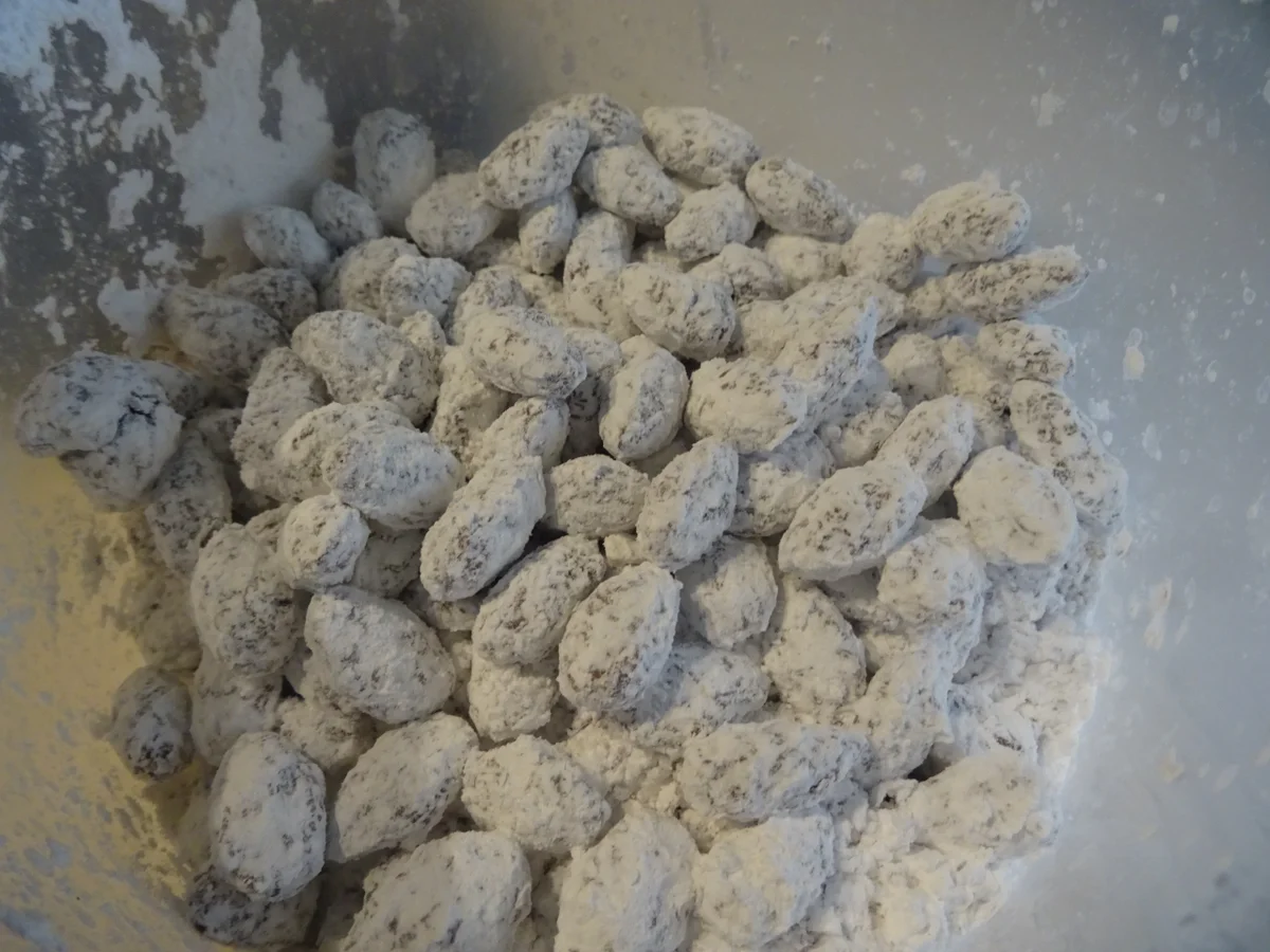 Weihnachtsmandeln mit weißer und dunkler Schokolade - Rezept - Bild Nr. 5