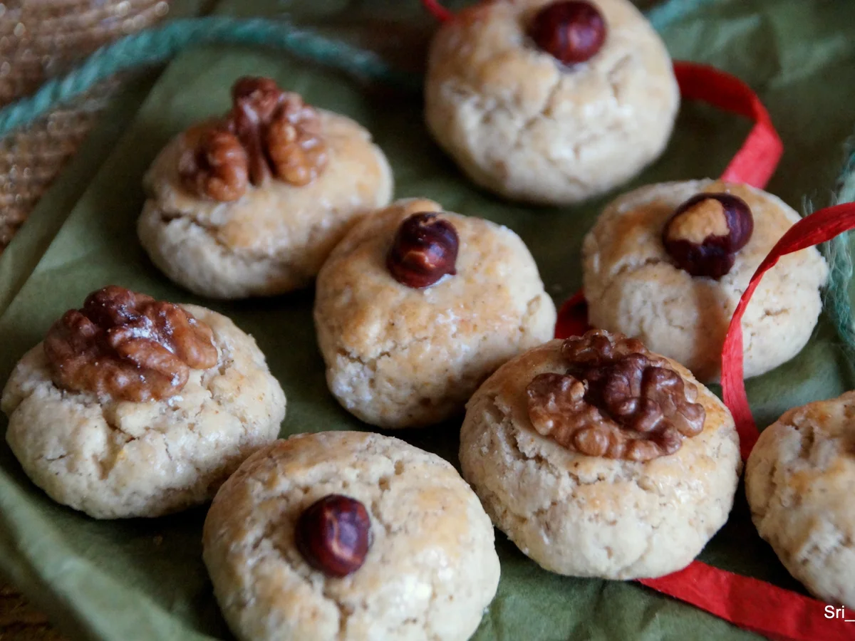 Rezept: Weihnachtsplätzchen: Kardamom-Kugeln Bild Nr. 2 Weihnachtsplätzchen: Kardamom-Kugeln - Rezept - Bild Nr. 2