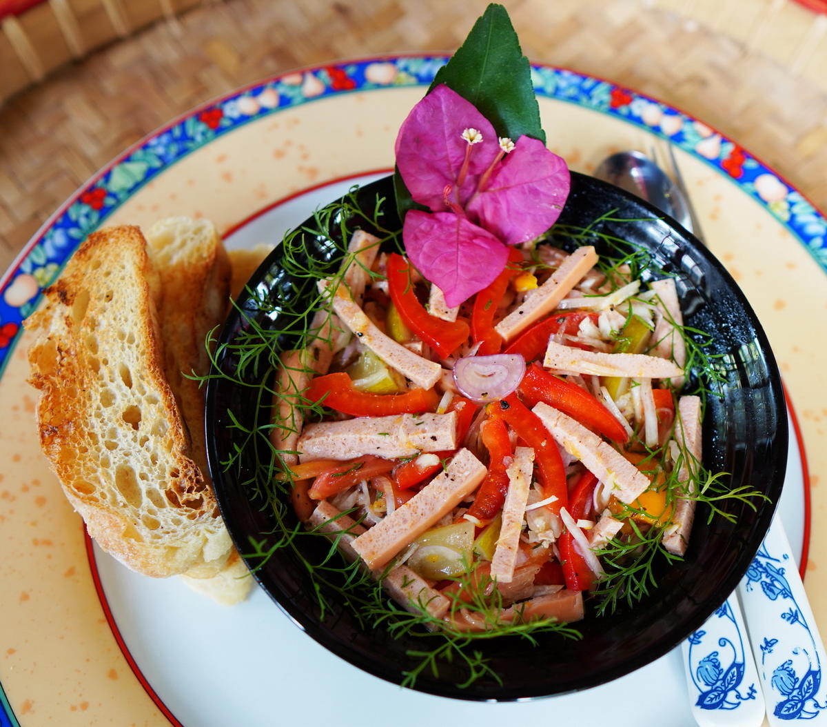 Balinesischer Wurstsalat Sanur Beach - Rezept - Bild Nr. 2