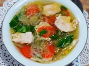 Klare, balinesische Hühnersuppe mit Glasnudeln - Rezept - Bild Nr. 2