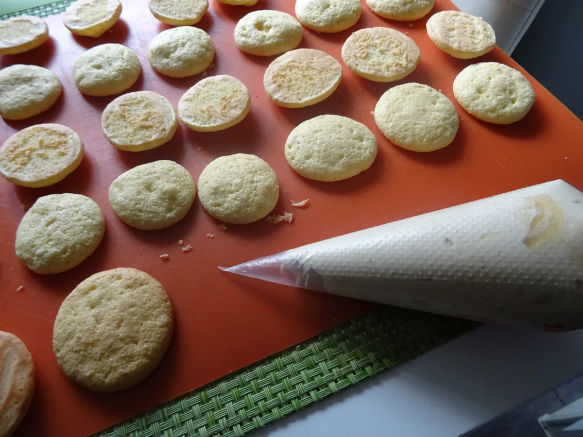 Rezept: Eierlikör-Softies mit Füllung Bild Nr. 5 Eierlikör-Softies mit Füllung - Rezept - Bild Nr. 5