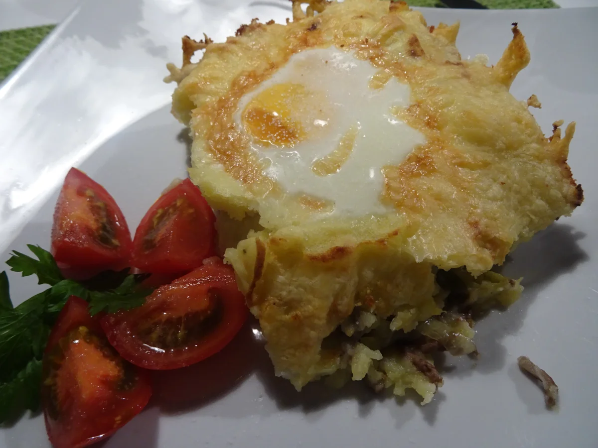 Kartoffel-Hack-Auflauf mit "integriertem Spiegelei" - Rezept - Bild Nr. 3