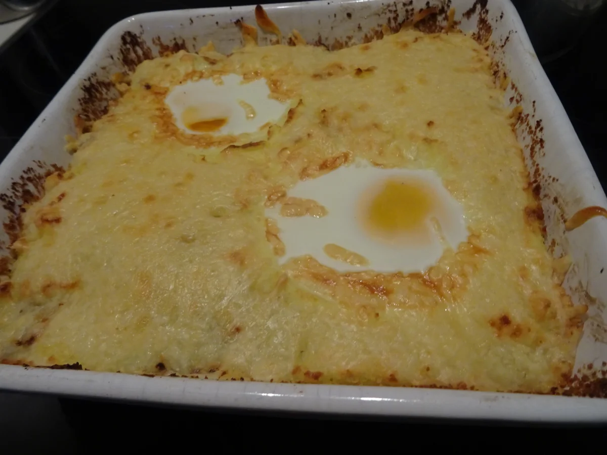 Kartoffel-Hack-Auflauf mit "integriertem Spiegelei" - Rezept - Bild Nr. 4