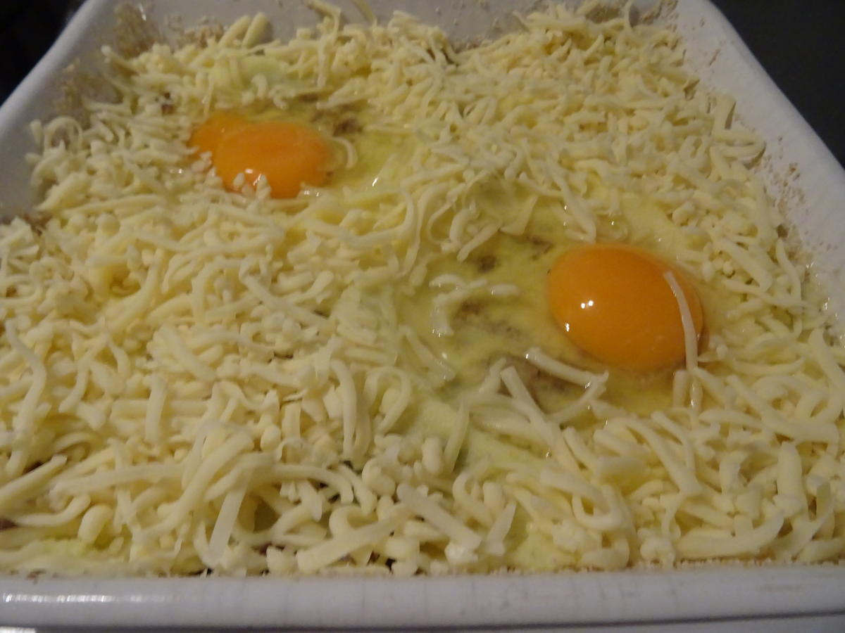 Kartoffel-Hack-Auflauf mit "integriertem Spiegelei" - Rezept - Bild Nr. 5