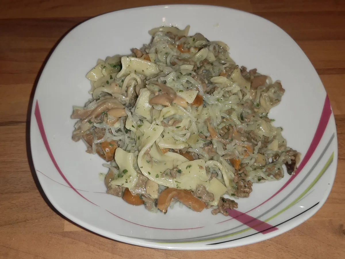 Pilznudeln mit Hackfleisch - Rezept - Bild Nr. 2
