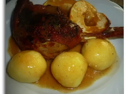Rezept: Gänsekeule in Apfelsauce Bild Nr. 8 Gänsekeule in Apfelsauce - Rezept - Bild Nr. 8