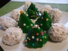 Rezept: Weihnachtsbäumchen und Schneebälle Bild Nr. 2 Weihnachtsbäumchen und Schneebälle - Rezept - Bild Nr. 2