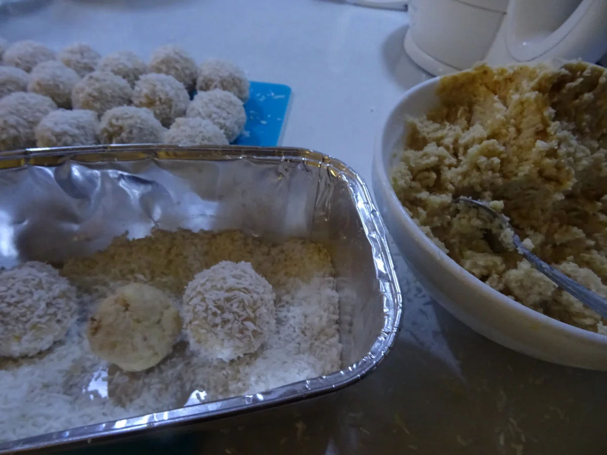 Weihnachtsbäumchen und Schneebälle - Rezept - Bild Nr. 9602