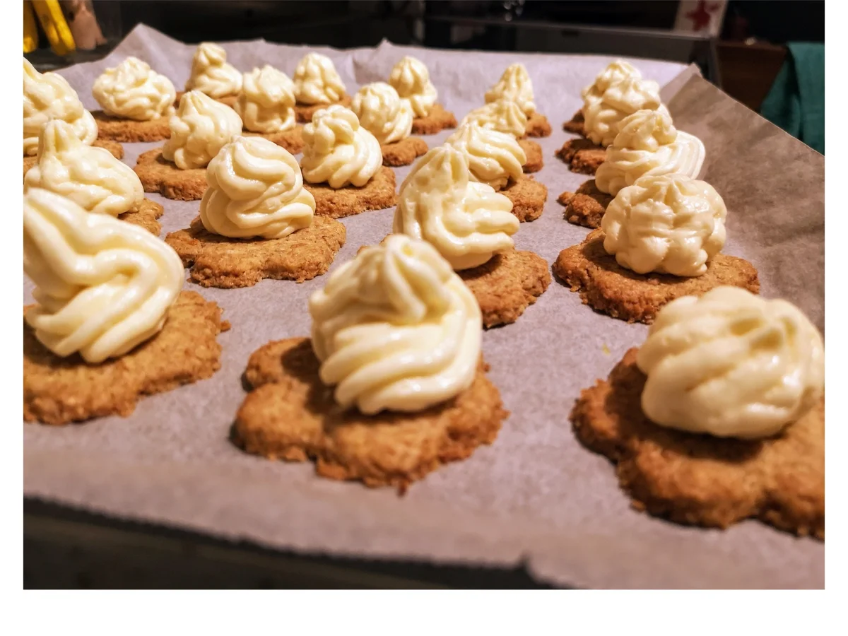 BiNe` S WEIßE SCHOKOLADENSPITZEN - Rezept - Bild Nr. 7