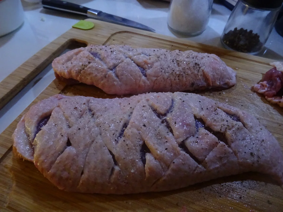 Rezept: Barbarie-Entenbrust mit Glühwein-Lebkuchensoße und Steckrüben-Rösti Bild Nr. 6 Barbarie-Entenbrust mit Glühwein-Lebkuchensoße und Steckrüben-Rösti - Rezept - Bild Nr. 6