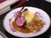 Lammkrone, Erdäpfelpüree, Eierschwammerl - Rezept - Bild Nr. 2