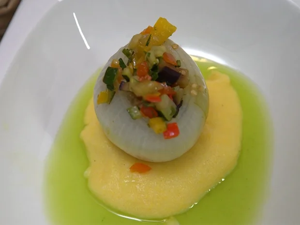 Rezept: Zwiebel mit Polenta und Parmesan (sous vide gegart) Bild Nr. 9626 Zwiebel mit Polenta und Parmesan (sous vide gegart) - Rezept - Bild Nr. 9626