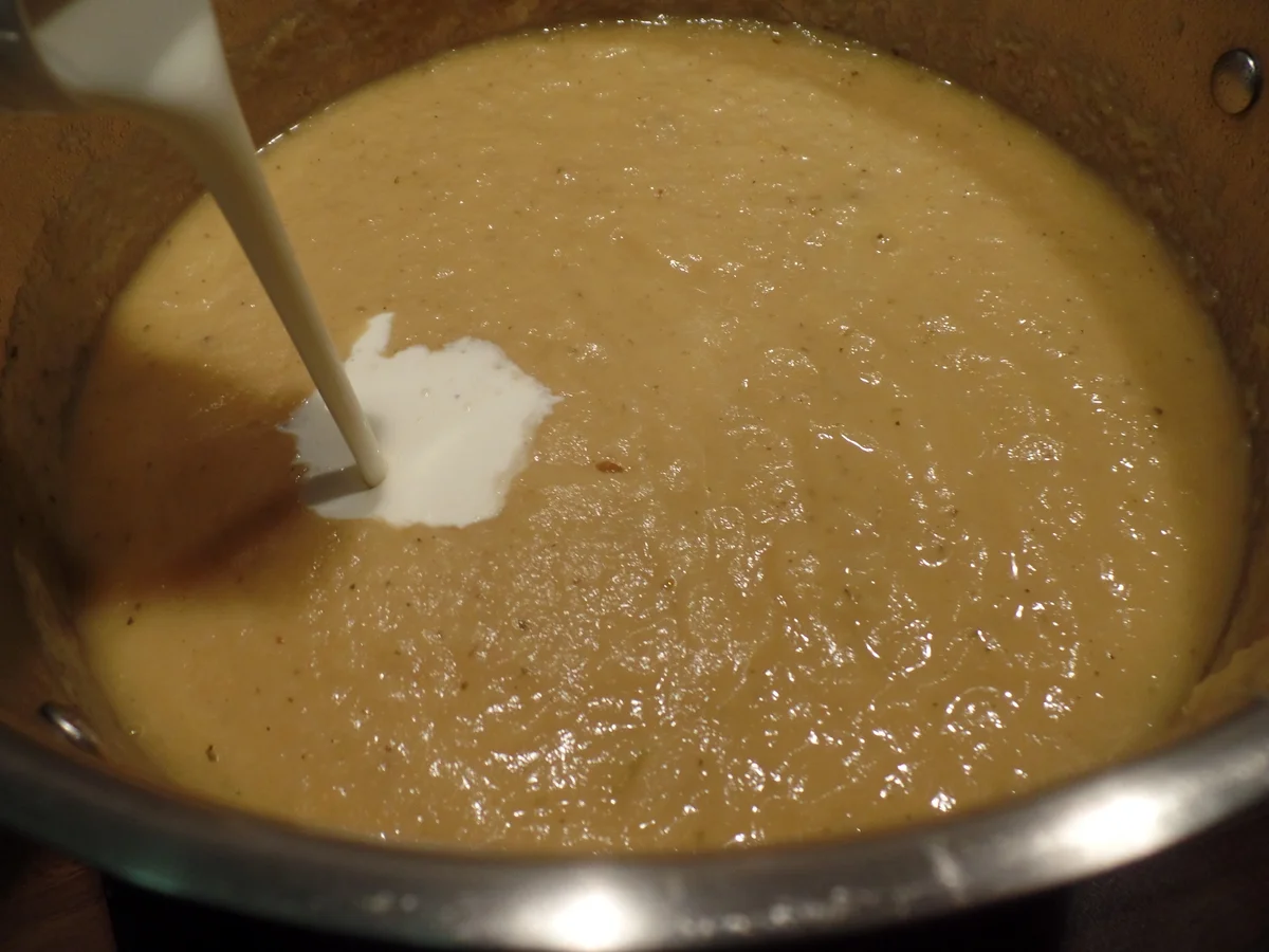 Rezept: Gemüse-Apfel-Suppe Bild Nr. 9638 Gemüse-Apfel-Suppe - Rezept - Bild Nr. 9638