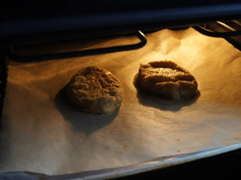 Wiener Schnitzel vom Schwein mit Honig-Bundmöhren und Sahne-Kartoffelstampf - Rezept - Bild Nr. 5