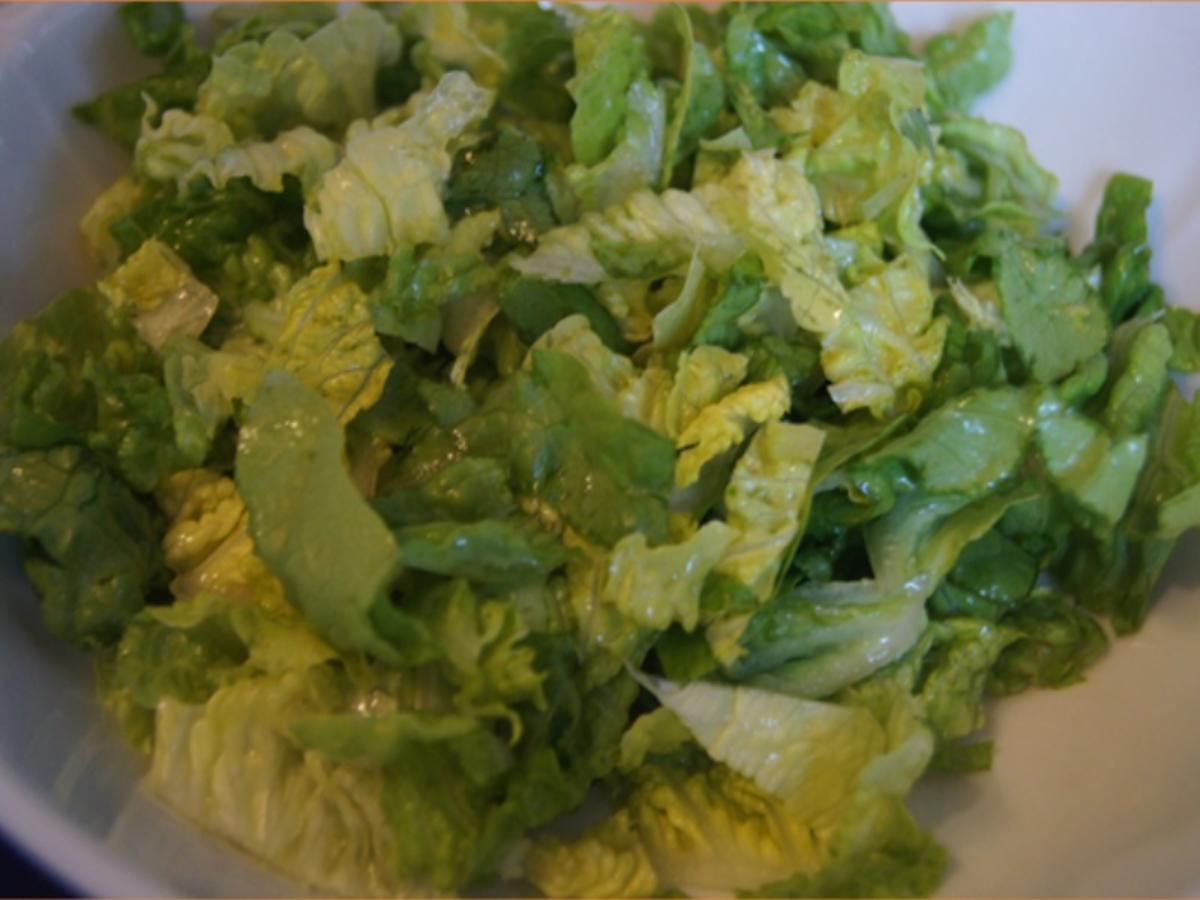 Lachsfilet mit Meerrettichsauce, Drillingen und Romana Salat - Rezept - Bild Nr. 15