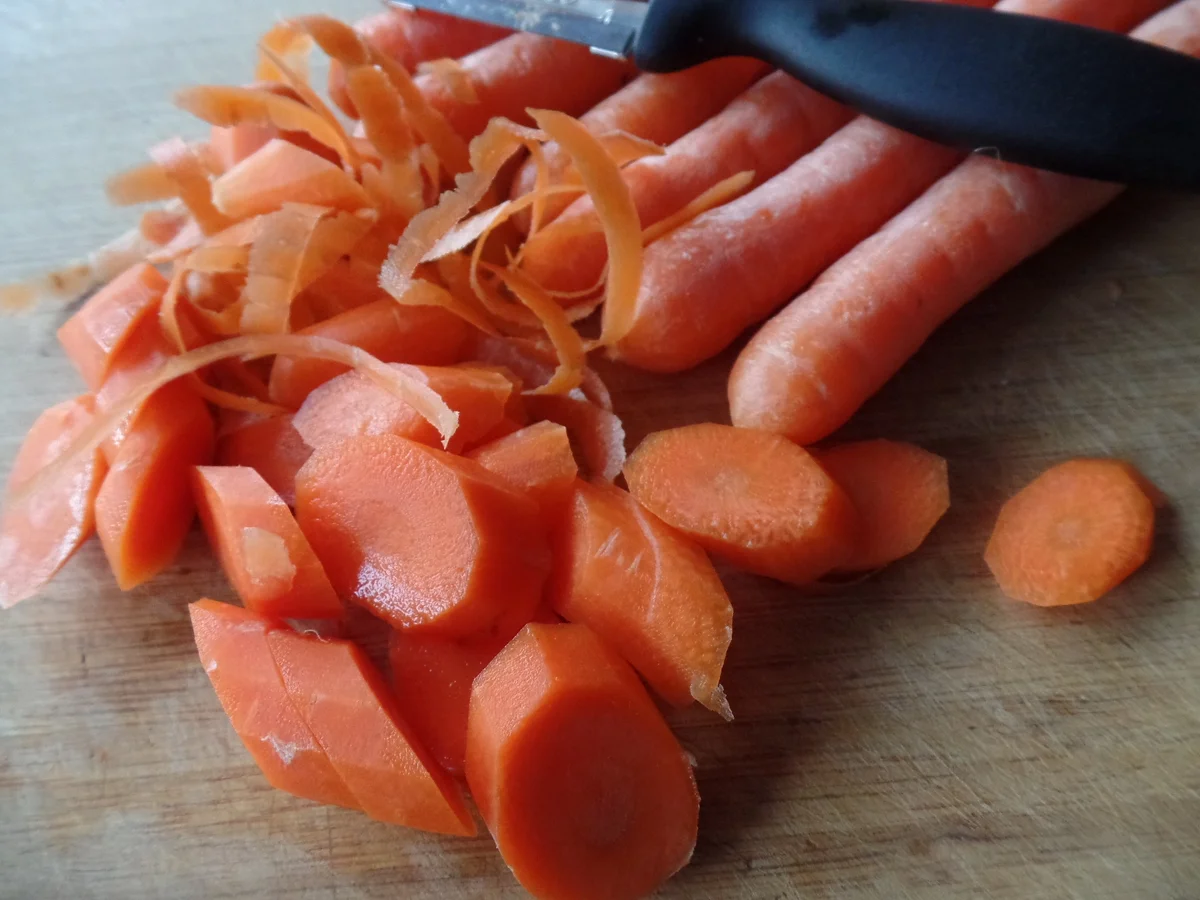 Rezept: Möhren-Pasta mit Walnuss-Petersilien -Pesto Bild Nr. 9658 Möhren-Pasta mit Walnuss-Petersilien -Pesto - Rezept - Bild Nr. 9658