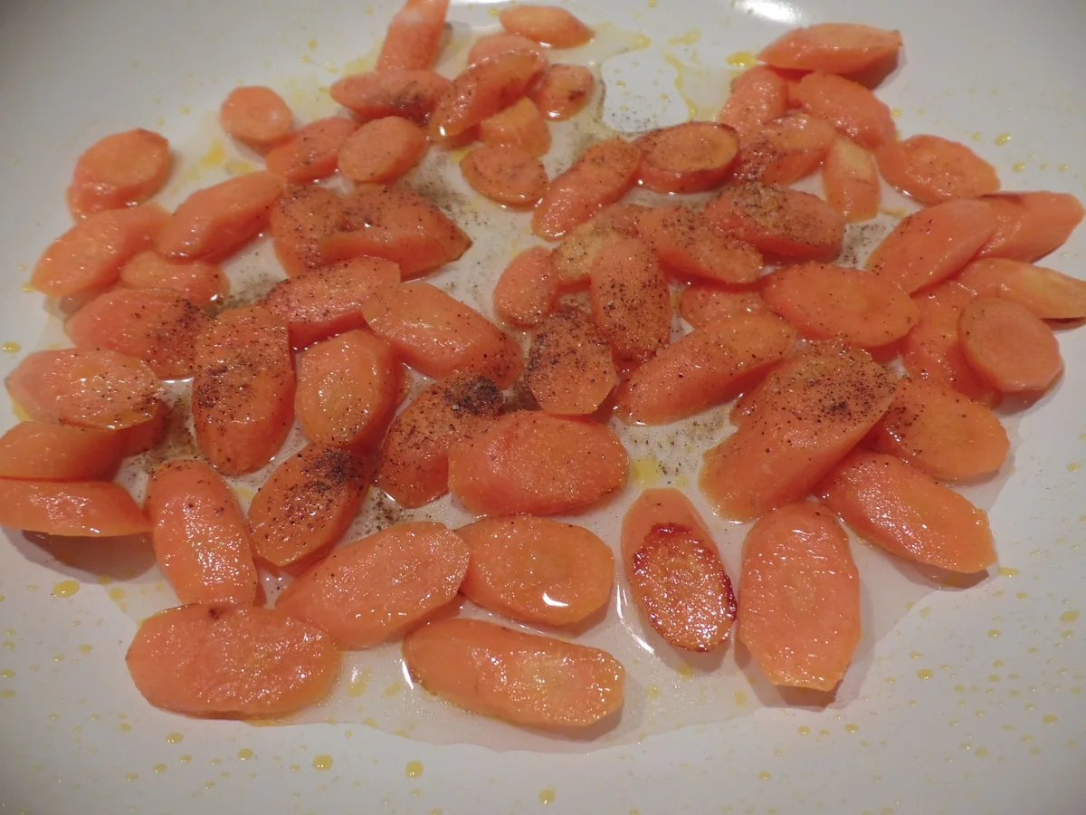 Rezept: Möhren-Pasta mit Walnuss-Petersilien -Pesto Bild Nr. 9663 Möhren-Pasta mit Walnuss-Petersilien -Pesto - Rezept - Bild Nr. 9663