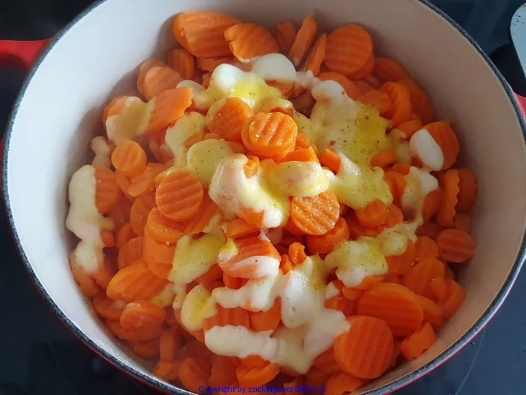 Rezept: Putenschnitzel- Spinat Gnocchi- Möhren Bild Nr. 5 Putenschnitzel- Spinat Gnocchi- Möhren - Rezept - Bild Nr. 5