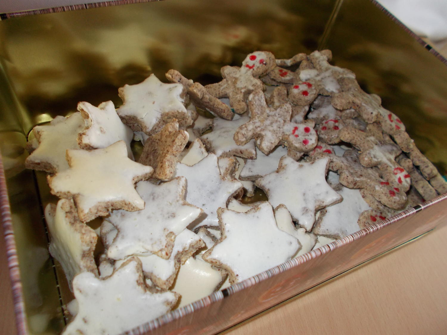 ZIMTSTERNE und MÄNNCHEN - Rezept mit Bild - kochbar.de