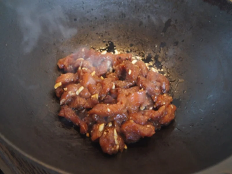 Schweinefilet mit Brokkoli und Gemüsemix im Wok mit gelben Basmatireis - Rezept - Bild Nr. 15