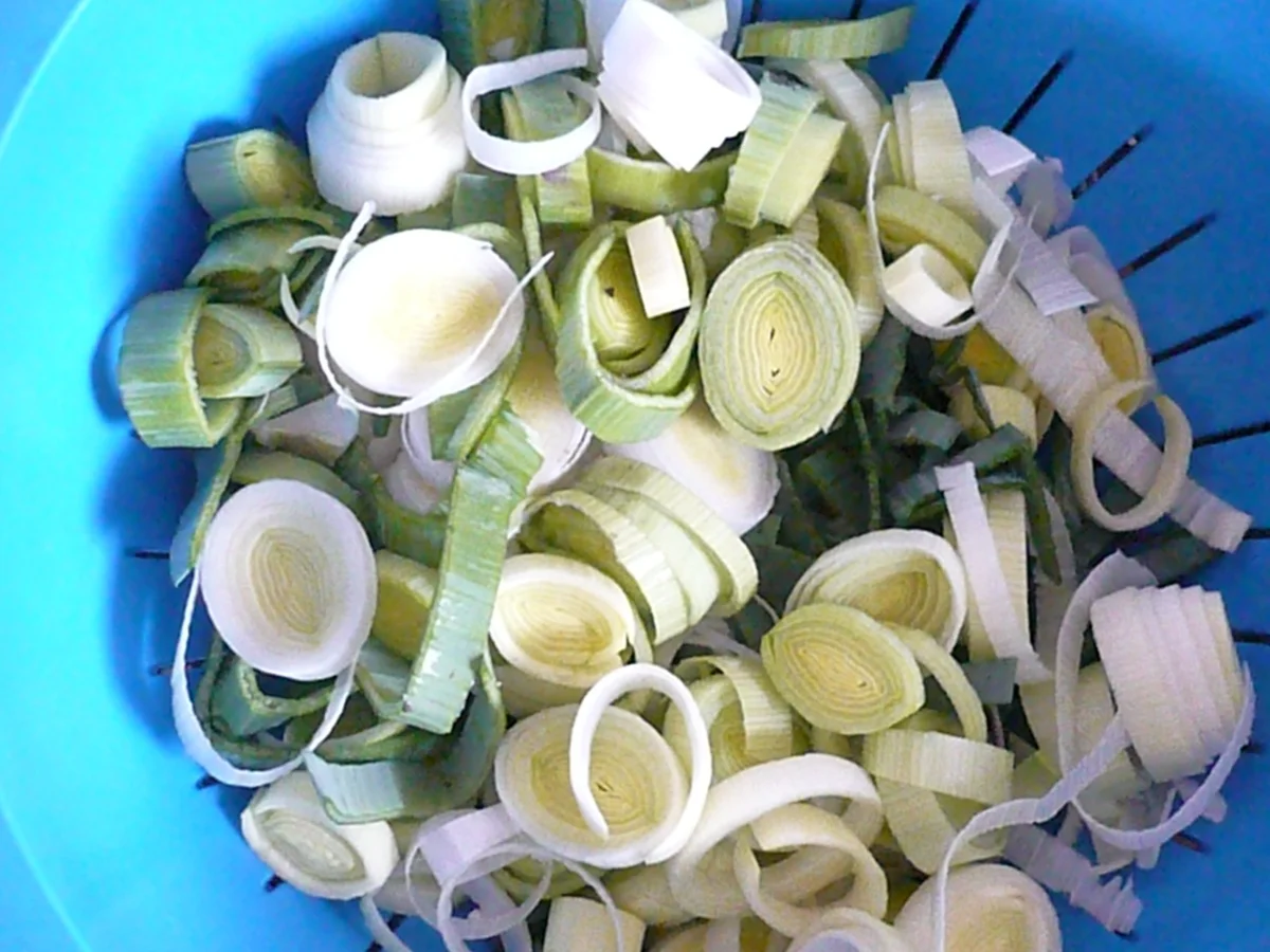 Rezept: Lachs in Lauch - Rahmsoße Bild Nr. 4 Lachs in Lauch - Rahmsoße - Rezept - Bild Nr. 4