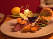 Rezept: Surf'n'Turf vom Lamm mit Zimtgemรผse Bild Nr. 2 Surf'n'Turf vom Lamm mit Zimtgemรผse - Rezept - Bild Nr. 2