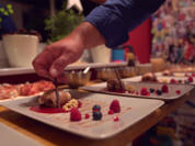 Tobleronemousse auf Himbeerspiegel - Rezept - Bild Nr. 2
