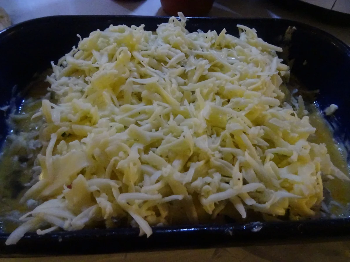 Kartoffel-Strudel mit zweierlei Füllung und Gurkensalat - Rezept - Bild Nr. 4