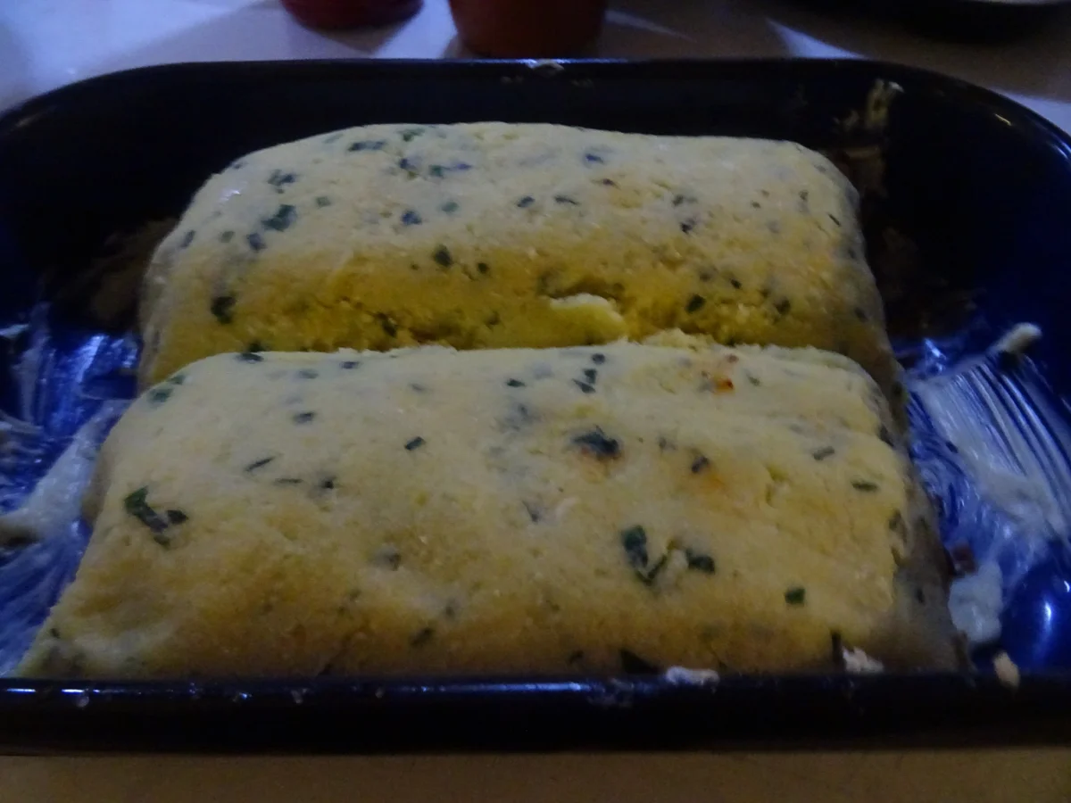 Kartoffel-Strudel mit zweierlei Füllung und Gurkensalat - Rezept - Bild Nr. 5