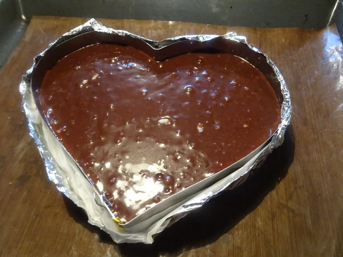 Rezept: "Schoki-Begrüßungs-Einzugs-Kuchen" Bild Nr. 3 "Schoki-Begrüßungs-Einzugs-Kuchen" - Rezept - Bild Nr. 3