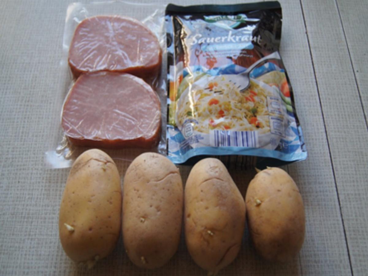 Kasseler mit herzhaften Sauerkraut und Kartoffel-stampf - Rezept - Bild Nr. 3