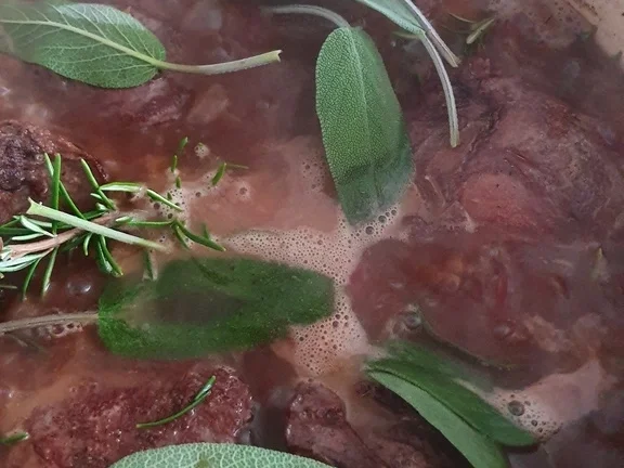 Kalbsbäckchen mit Portwein-Kirschsosse = kochbar Challenge 12.0 (Dezember 2019) - Rezept - Bild Nr. 7