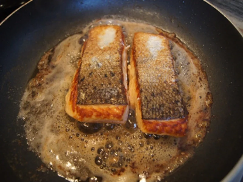 Lachsfilet mit Sauce, Brokkoli und Drillingen - Rezept - Bild Nr. 6