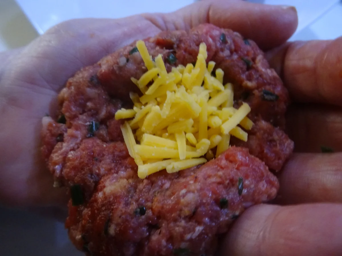 Tex-Mex-Pfanne mit gefüllten Hackbällchen - Rezept - Bild Nr. 3