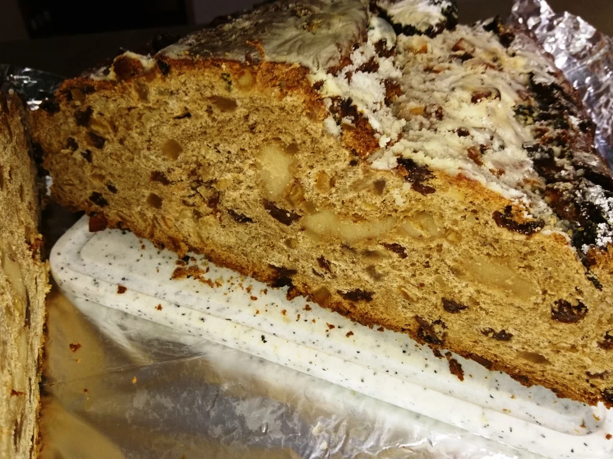 Rezept: Christstollen mit Hefeteig Bild Nr. 8 Christstollen mit Hefeteig - Rezept - Bild Nr. 8