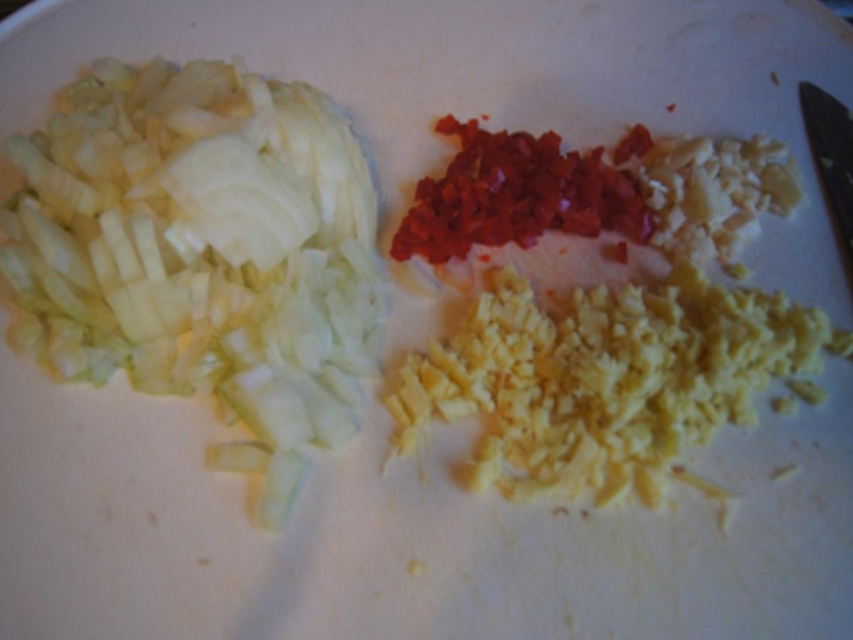Rote Linsensuppe mit Ingwer und Fleischwursteinlage - Rezept - Bild Nr. 4