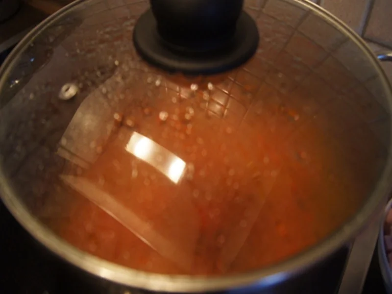 Rote Linsensuppe mit Ingwer und Fleischwursteinlage - Rezept - Bild Nr. 10