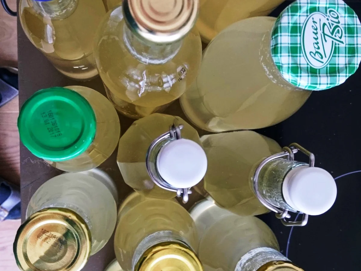 Rezept: Holunderblütensirup Bild Nr. 5 Holunderblütensirup - Rezept - Bild Nr. 5