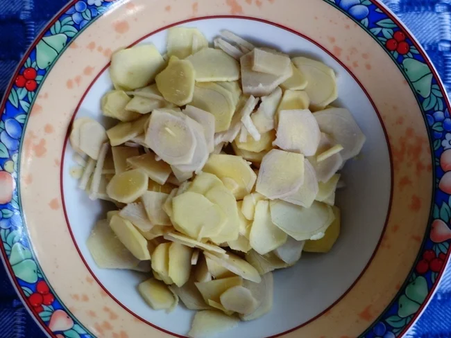 Gewürzte Gurkenstücke auf malayische Art - Rezept - Bild Nr. 13