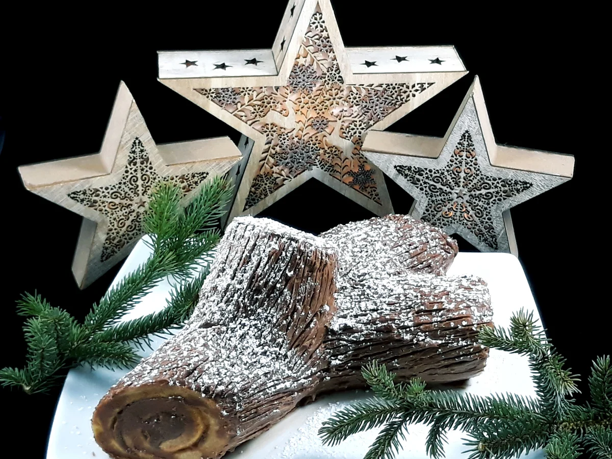 Tronco de Natal ~ Weihnachtsstamm Torte - =kochbar Challenge 12.0 (Dezember 2019) - Rezept - Bild Nr. 9683