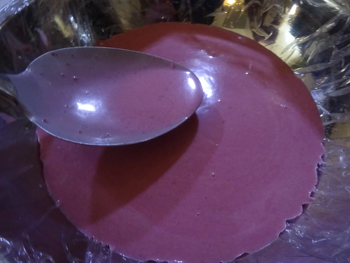 Himbeer-Kuppel mit leichter "Ombre-Optik" - Rezept - Bild Nr. 9676