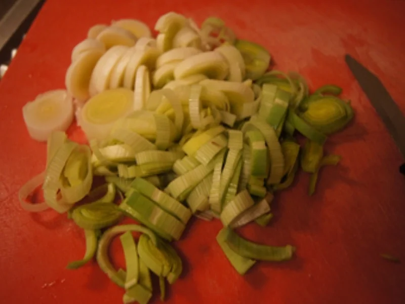 Chinesische Nudeln mit Schweinefilet, gemischten Gemüse und Ei im Wok - Rezept - Bild Nr. 13