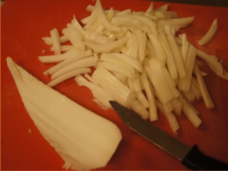 Chinesische Nudeln mit Schweinefilet, gemischten Gemüse und Ei im Wok - Rezept - Bild Nr. 14