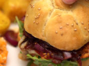 Burger und Roast Potatoes - Rezept - Bild Nr. 2
