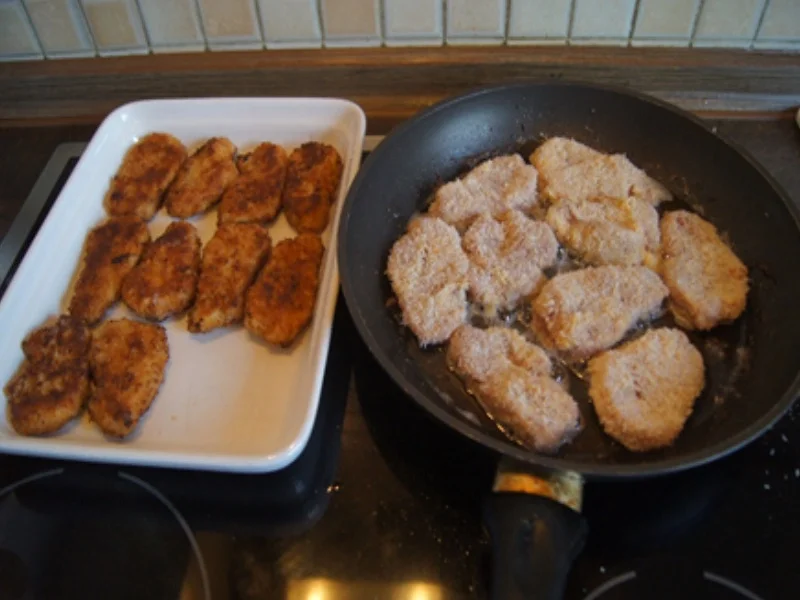 Rezept: Schweinefiletnuggets Bild Nr. 13 Schweinefiletnuggets - Rezept - Bild Nr. 13