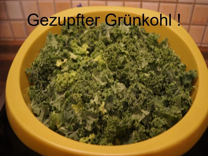 Grünkohl asiatisch gewürzt mit frischer Bregenwurst und Salzkartoffeln - Rezept - Bild Nr. 6