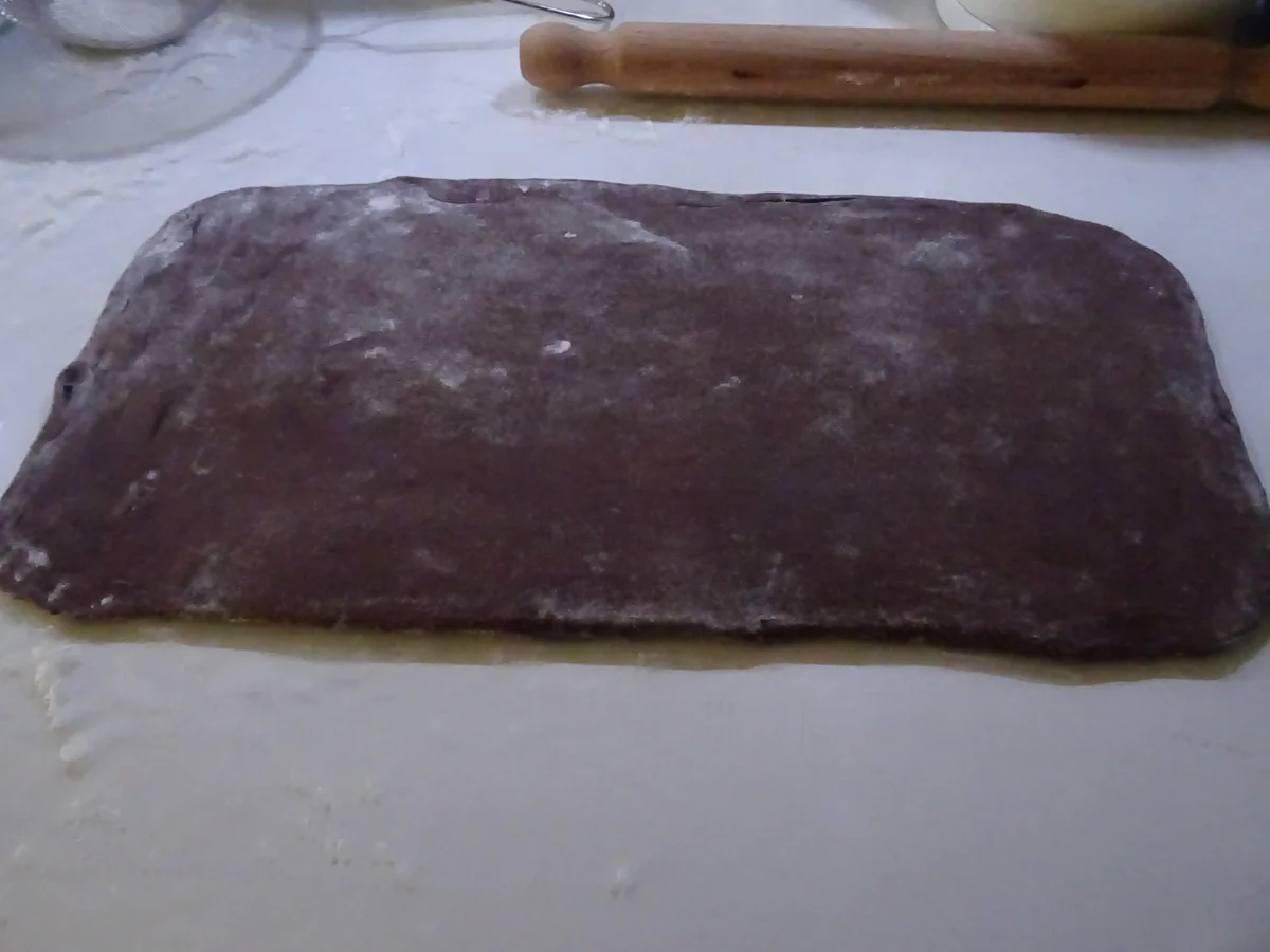 Rezept: Croissants und "Cronuts" aus Schoko-Blätterteig Bild Nr. 9696 Croissants und "Cronuts" aus Schoko-Blätterteig - Rezept - Bild Nr. 9696