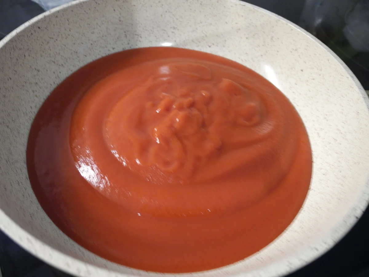 Rezept: Pizzaboden und dann den Kühlschrank aufräumen Bild Nr. 9693 Pizzaboden und dann den Kühlschrank aufräumen - Rezept - Bild Nr. 9693