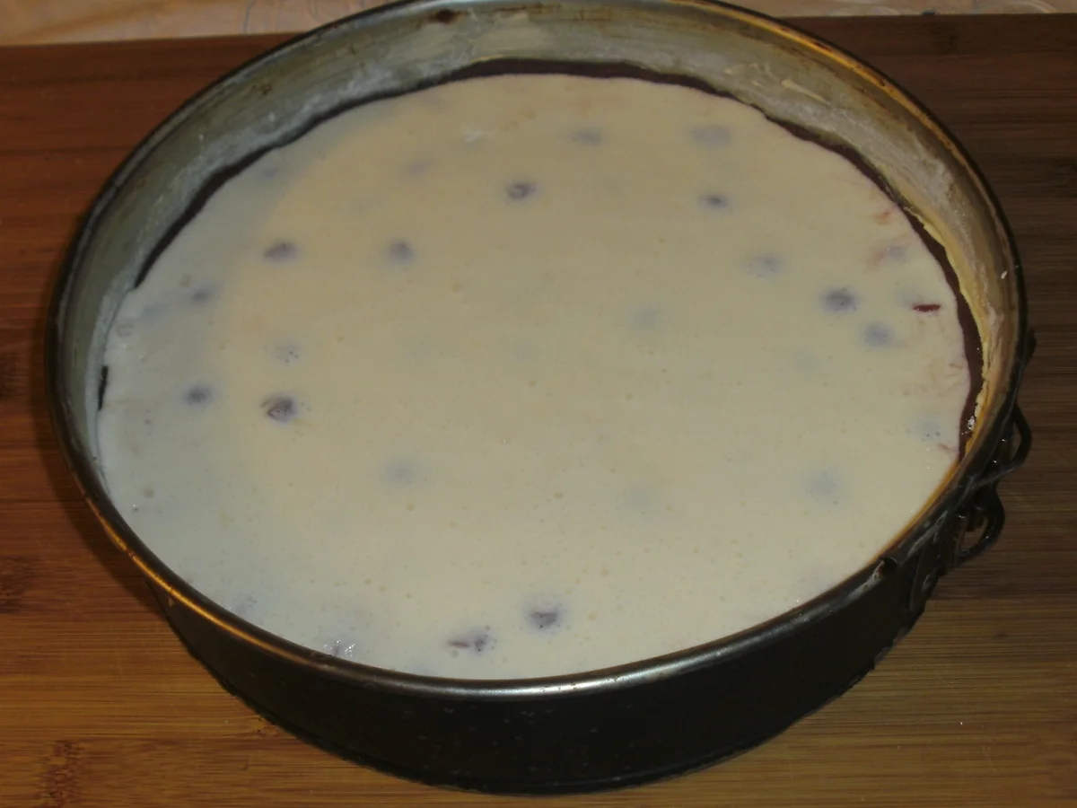 Rezept: Schoko-Quarkkuchen mit Kirschen Bild Nr. 9697 Schoko-Quarkkuchen mit Kirschen - Rezept - Bild Nr. 9697